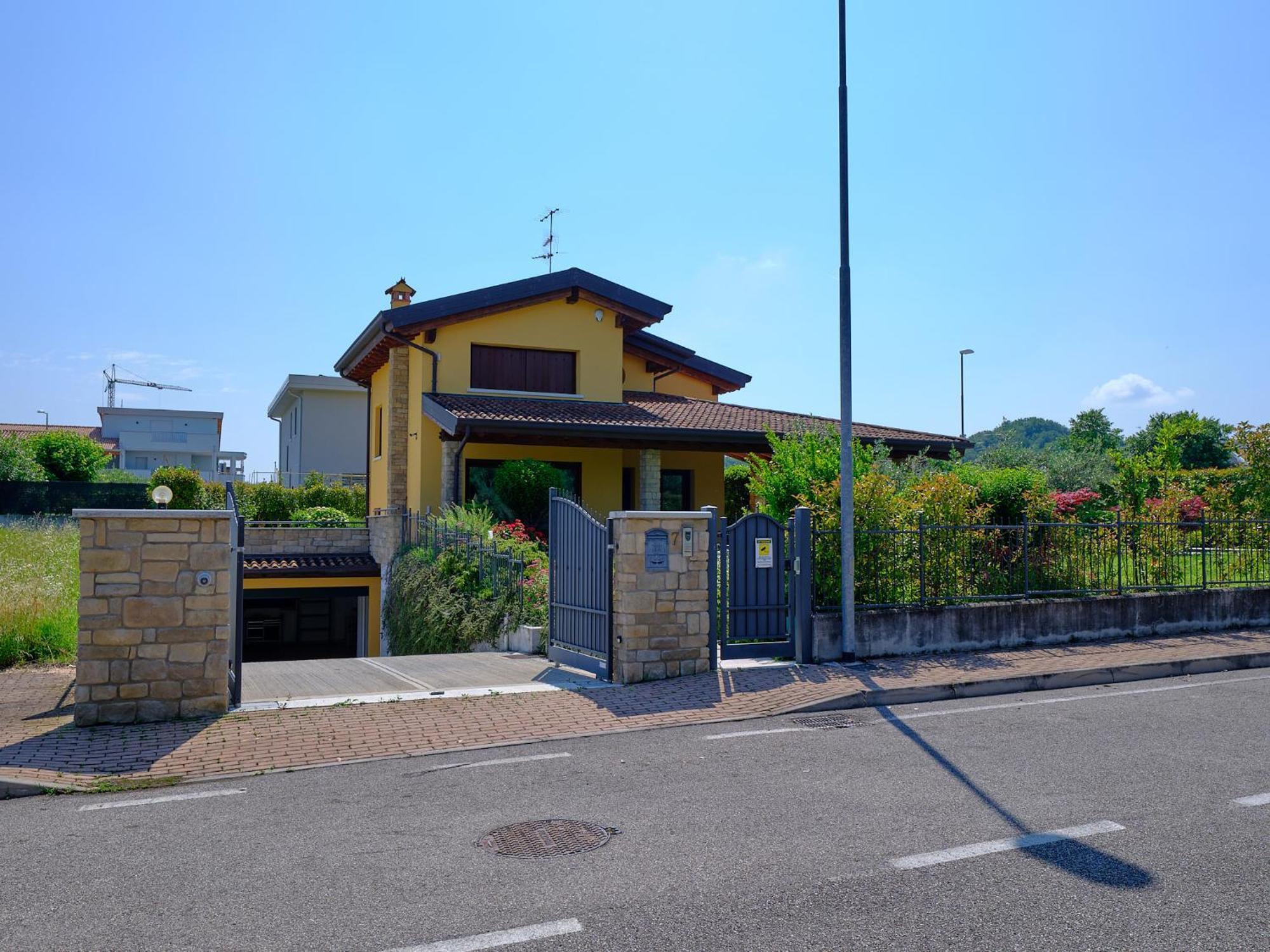 Villasgarda - Villa Leone Salionze Exterior foto